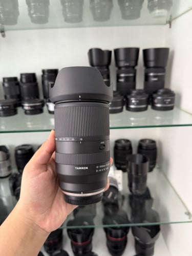 Tamron 18-300mm F3.5-6.3 for Fujifilm 99.999%