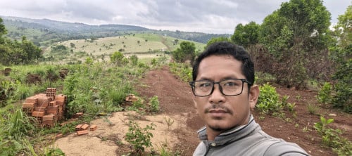 ដីស្អាតខ្លាំង