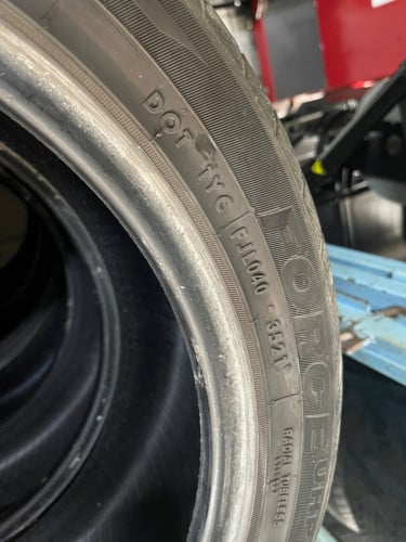 សំបកឡាន Lexus 235/45/17