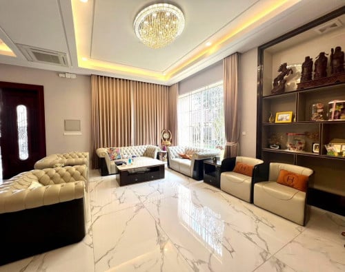 វីឡាឃ្វីន​ សម្រាប់ជួល | QUEEN VILLA FOR RENT (In The Star Mera Garden)