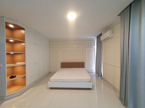 វីឡាភ្លោះសម្រាប់ជួល | Twin villa for rent (In The star diamond)