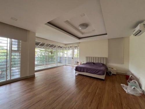 វីឡាឃ្វីន សម្រាប់ជួល / Villa Queen  for rent (In PH Boeung Snor)