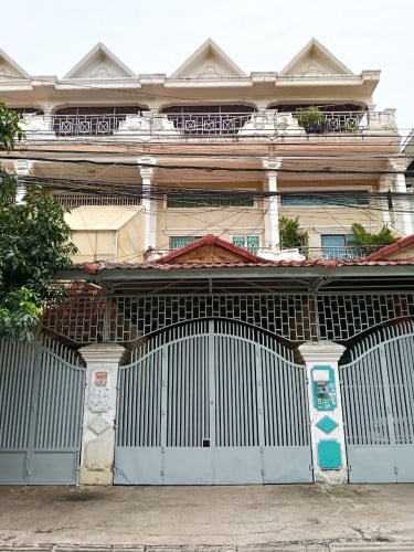 Flat House Rent Near Toul Kork Market | ផ្ទះសម្រាប់ជួលក្បែរផ្សារទួលគោក