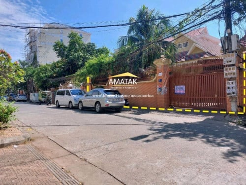 ដីសម្រាប់លក់