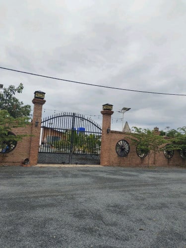 ផ្ទះលំហែលគីរីរម្យ សំរាប់លក់ តំលៃនេះលក់ខាត 20ម៉ឺន