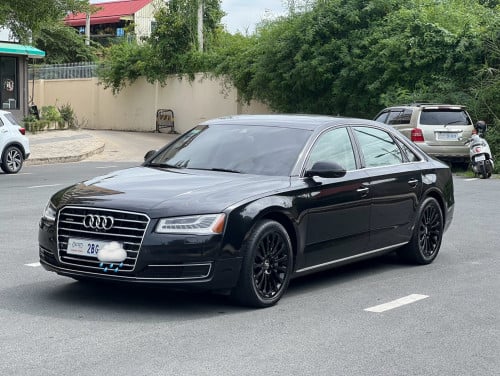 Audi A8L 2015 (តួវែង)