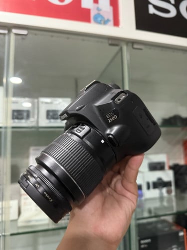 Canon E0S 250D + kit 18-55 IS III 96%