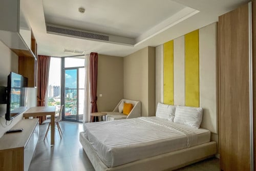 Condo in The Penthouse Residence for rent in-front of AEON 1