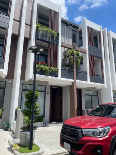 LINK HOUSE FOR SALE ម្ចាស់ផ្ទះប្រញាប់លុយ ធានាតម្លៃក្រោមទីផ្សា