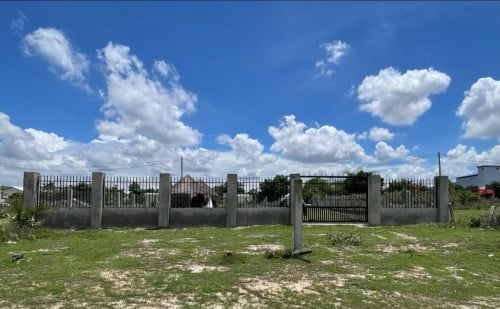 ជិតភ្នំបាសិទ្ធ