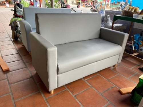 ហ៊ុយ ពេជ្រលក់សាឡុង