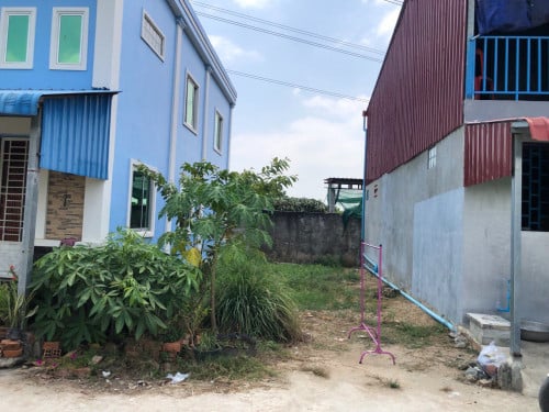 Land for sell: Size 5x13m