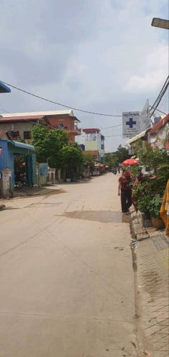 ដីលក់បន្ទាន់ក្នុងក្រុងប្លង់រឹងផ្ទេកម្មសិទ្ធ