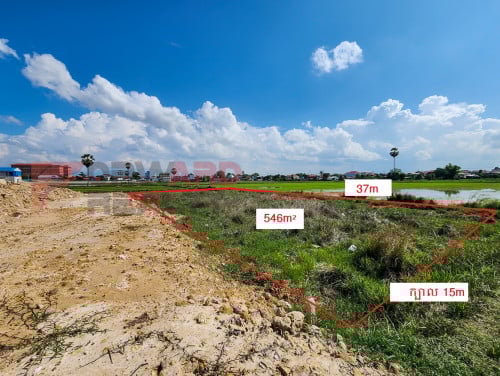 ដីសំរាប់លក់​នៅ ខណ្ឌកំបូល ជាប់តំបន់សេដ្ឋកិច្ចពិសេស