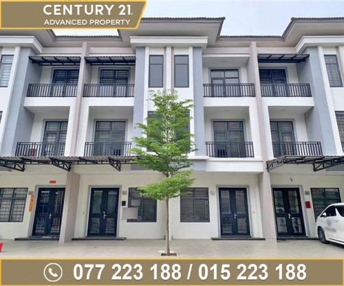 🏘 វីឡាកូនកាត់ (LA) នៅបុរី រិទ្ធិ 598 ត្រូវការលក់បន្ទាន់ខ្លាំង