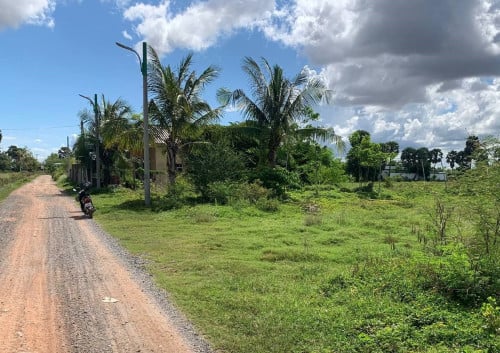 Land Available for Urgent Sale at a Special Price (Negotiable).
