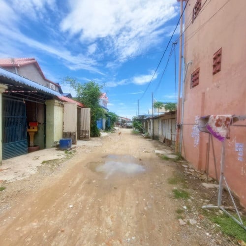 Land Available for Urgent Sale at a Special Price (Negotiable).