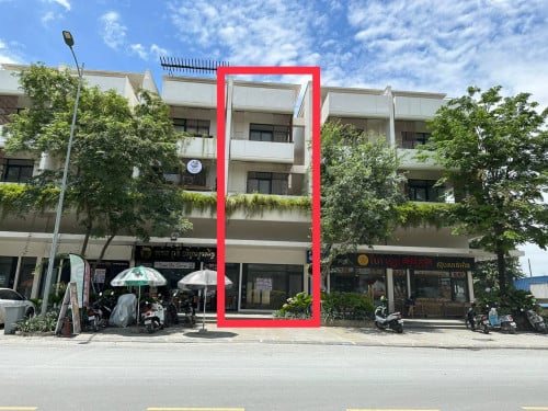 POTENTIAL SHOPHOUSE FOR SELL ☘️