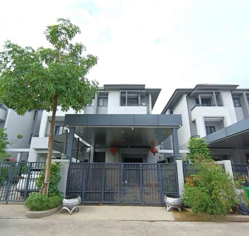 វីឡាភ្លោះ ទីតាំង​បុរីជីបម៉ុង​ 50ម / Twin Villa for rent in Borey Chip Mong 50m