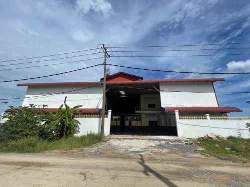 ឃ្លាំងសម្រាប់ជួល / WAREHOUSE (តាខ្មៅ)