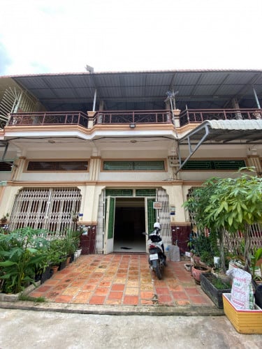 ផ្ទះលក់នៅសំណង់ឃិតឈឿន