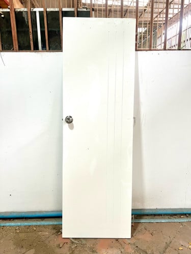 ទ្វារឈើបន្ទប់ទឹក លេខ 1 (ថ្មី 95%) - Bathroom Door