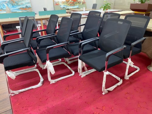 ខាងយើងខ្ញុំមានលក់កៅអីការិយាល័យគ្រប់ប្រភេទ Telegram/086729060