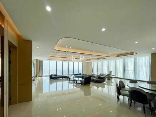 🏡#For Rent- Luxury 4 -bedroom Sky Villa For Rent with Massive Size!