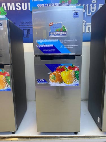 ទូរទឹកកកម៉ាក SAMSUNG ចុណុះ 234L - RT22FAR