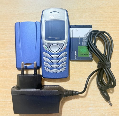 Nokia 6100 (របស់កំរ​ នៅថ្មី​95% ប្រេីថែខ្លាំងណាស់​)