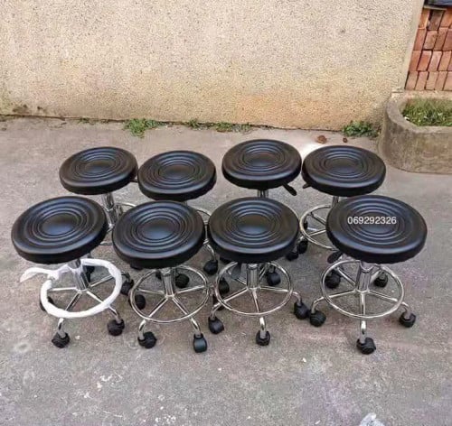 កៅអីបង្វិលទាប