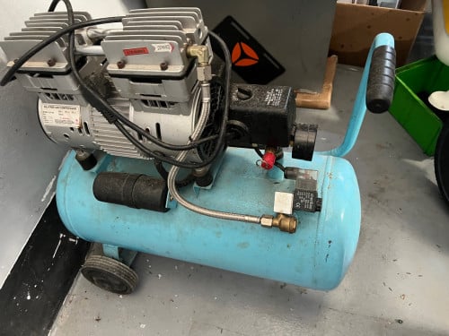 ម៉ាស៊ីន បូមខ្យល