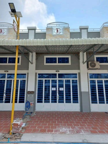 ផ្ទះល្វែង E0 បូរីលឹមឈាងហាក់ វាលស្បូវ