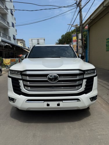 2022 TOYOTA LAND CRUISER V.X.R 3.5L TWIN TURBO