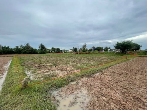 Land for Urgent sale (Negotiable), ABA Loan Available