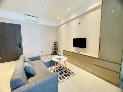 Modern 1BR with Balcony for rent in Phnom Penh💚