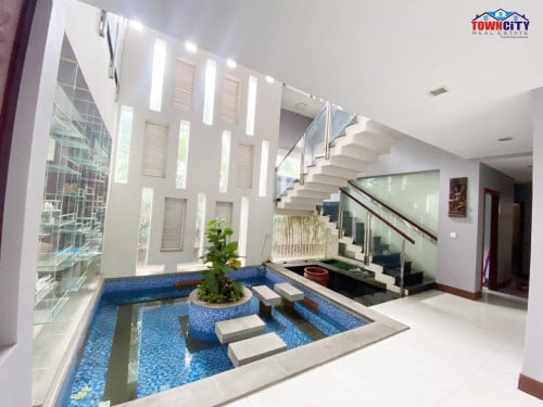 Modern Villa For Sale in Boeung Keng Kang Area