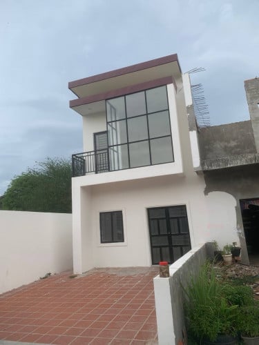 ផ្ទះជួលនៅជិតប្រលានថ្មី