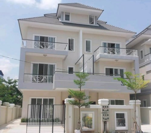 វីឡាភ្លោះលក់បន្ទាន់ បុរីភ្នំពេញថ្មី ណតប្រីត