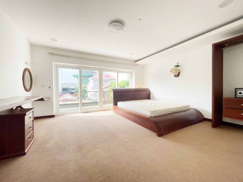 វីឡាមានអាងហែលទឹកសម្រាប់ជួល | Pool villa for rent (in BKK1)