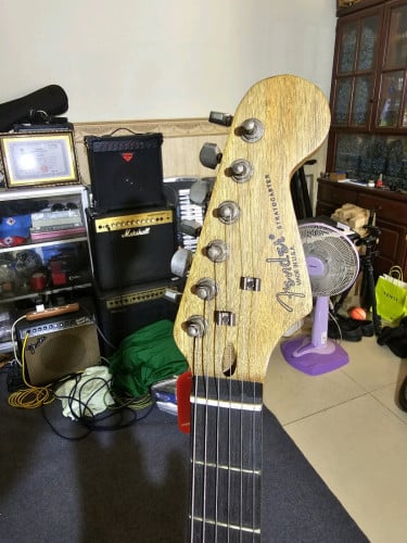 Fender Guitar Solo Made in U.S.A.