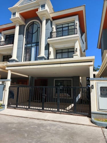 🏡 វីឡាភ្លោះ សម្រាប់ជួល សម្រាប់ជួល! Twin Villa for rent! —-