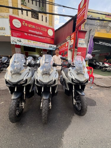 Honda ADV ក្រដាសពន្ធ ម៉ូតូខ្ចីៗ