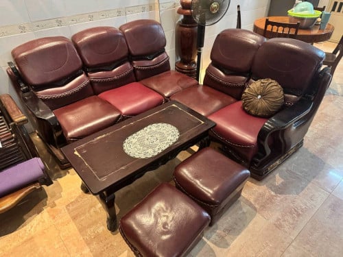 សាឡុងលក់