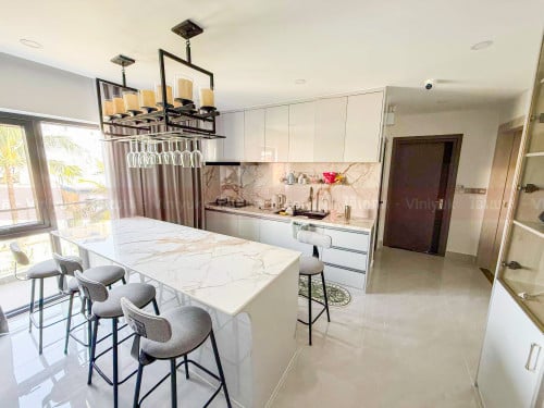 🏡អគារកែង សម្រាប់ជួលឬលក់!!