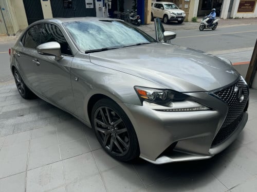 Lexus is 200t F sport