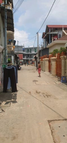 ដីលក់នៅជិតព្រលានយន្តហោះ
