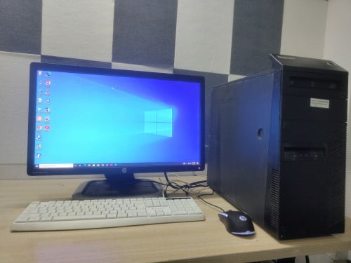 កុំព្យូទ័រមួយឈុត