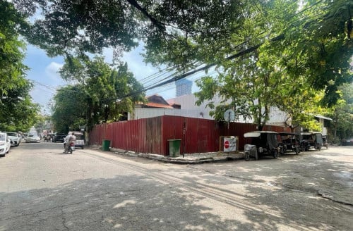 ដីកែងសម្រាប់លក់ ទីតាំងទួលទំពូង / Corner Land for sale