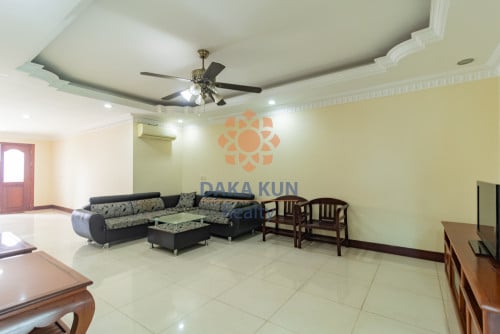 3 Bedrooms Apartment For Rent In Siem Reap City-Sla Kram